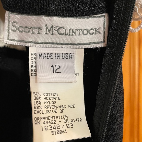 Lace bodice, black crepe skirt formal dress. - Picture 3 of 4